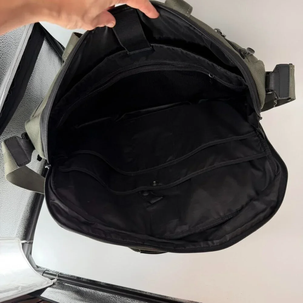 Tumi Tech Travel Olibe Green Laptop Multi Pocket Messenger Bag